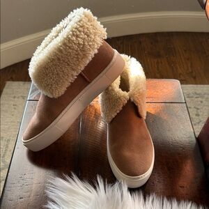 UGG Cozy Brown Shearling-Lined Women's Sneakers